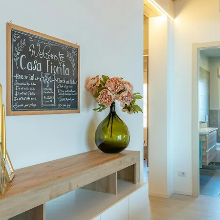 Classy Wifi, Parking & Stunning View! Appartement Acquaseria