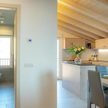 Appartement Classy Wifi, Parking & Stunning View! Acquaseria